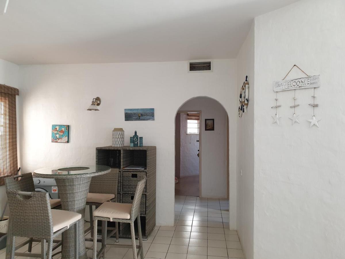Ballito 69 Perissa Santorini Sea View, Walk To Beach -Family Only Dış mekan fotoğraf
