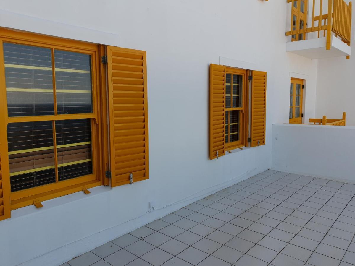 Ballito 69 Perissa Santorini Sea View, Walk To Beach -Family Only Dış mekan fotoğraf